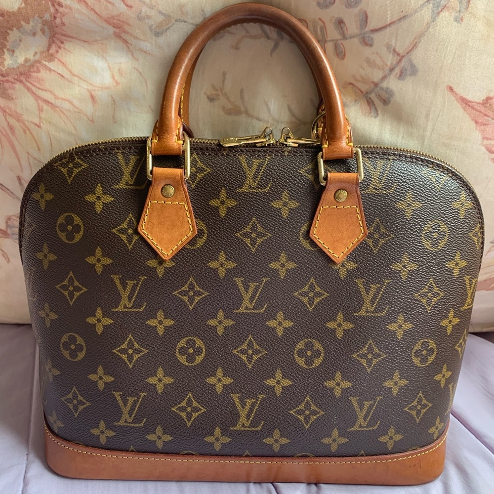 Authentic Louis Vuitton Monogram Alma PM